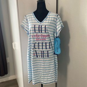 Sleep chic 2 piece nightgown and mask